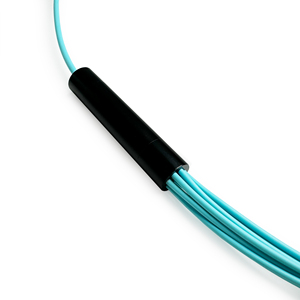 Cable de Distribución de Alta Densidad y Baja Pérdida de 8 Fibras MPO/MTP LC/UPC Multimodo OM3/OM4 LSZH con Garantía de 3 Años para Centro de Datos - Product Image 3