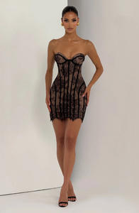 Nuovo Stile di Abito <span class=keywords><strong>Senza</strong></span> <span class=keywords><strong>Spalline</strong></span> a Lisca di Pesce di Alta Gamma con Sexy Allacciatura in Pizzo in Vita e Gonna Corta per Occasioni Formali - Product Image 4