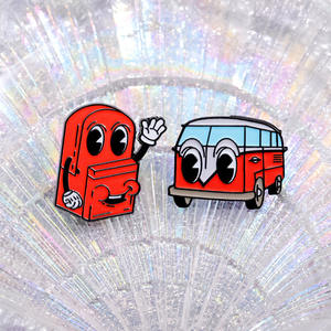 Divertido ojos grandes estilo dibujos animados rojo teléfono cabina autobús bicicleta escuela bolso suave esmalte solapa Pin - Product Image 2