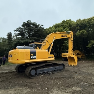 Excavadora Komatsu PC200 de Alta Productividad, Fuerza de Cucharón de 149kN, Cabina Confortable, Operación Estable, Versátil para Canteras - Product Image 5