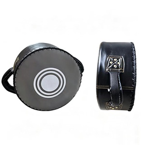 แผ่นรองเตะหนัง PU สำหรับชกมวย เทควันโด ฮอกกี้ ขนาด 33x15.5 ซม. พร้อมหูจับ สำหรับมวยไทยและ MMA - Product Image 4