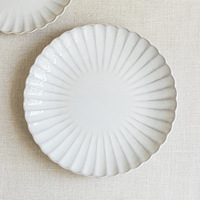Assiette en céramique blanche gaufrée vintage Design floral écologique pour les fêtes de mariage, les restaurants et les plateaux à dessert pour le dîner