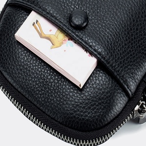 กระเป๋าหนังหรูหราแบบขายส่ง กระเป๋าใส่โทรศัพท์แบบสะพายไหล่เดียว กระเป๋าครอสบอดี้สำหรับ iPhone 15/14/13 - Product Image 5