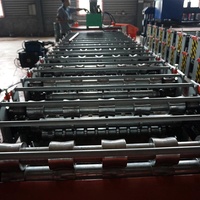 Machine de formage à froid de tôles trapézoïdales à double couche contrôlée par PLC pour panneaux de toiture métalliques, avec pompe, en promotion