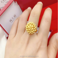 Cincin Wanita Retro Berlapis Emas Tebal dengan Motif Bunga Besar, Warna Emas Tahan Lama, Perhiasan Pengantin