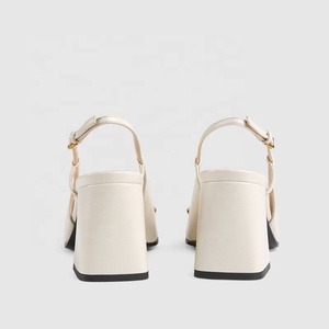 Chaussures à talons hauts pour femmes, modèle 2023, qualité supérieure, luxe, personnalisées, avec boucle Horsebit, bout <span class=keywords><strong>carré</strong></span>, couleur <span class=keywords><strong>blanche</strong></span> - Product Image 4