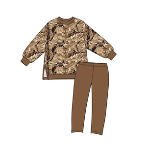 Conjunto de ropa de yoga para niñas con estampado de camuflaje de árboles, top de manga larga y leggings lisos - Product Image 4