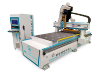 Routeur CNC à grande vitesse 3D 1325 4x8 ATC pour la sculpture sur bois, la fabrication de portes d'armoires de cuisine, pour l'industrie du meuble
