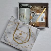 Tasse en céramique pour Noël, Nouvel An, la Saint-Valentin, un mariage, un événement, un cadeau, possibilité d'imprimer un logo