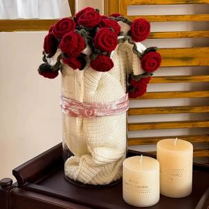 Kit de Manta de Lana Tejida a Mano para DIY, Manta de Ganchillo con Lirios del Valle y Rosas, Transformable en Ramo, Regalo para el Día de la Madre - Product Image 2