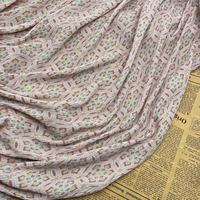 Nouveau tissu plissé imprimé fleurs roses mignonnes 2025 pour robes femme et fille
