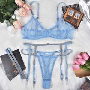 Completo <span class=keywords><strong>Intimo</strong></span> Rosa all'Ingrosso con Ricamo Floreale, Sexy Perizoma e Reggicalze, Set di 3 Pezzi in Delicato <span class=keywords><strong>Pizzo</strong></span> di Lusso - Product Image 6