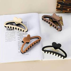 Shark <b>Clip</b> Hairpin Large Size 13 Cm Plastic Women Daily Use Heart Design - Product Image 3