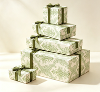 Boîte cadeau rigide en carton gris avec fermeture magnétique, en matériaux recyclés écologiques vert clair, biodégradable, logo personnalisable