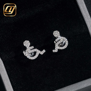 Boucles d'oreilles clous fantaisie en forme d'êtres humains, en argent 925 plaqué rhodium, avec moissanite, symbole de la handicap, style hip-hop, unisexe, pour usage quotidien - Product Image 4