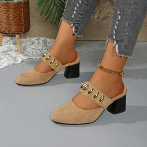 2025 nouvelles femmes mode <span class=keywords><strong>Mules</strong></span> Beige talon épais sandales métal décoratif boucle sangles sandales à talons hauts - Product Image 2