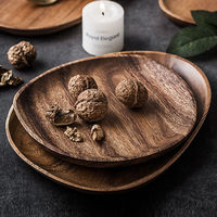Assiettes de voyage écologiques en bois d'acacia de forme irrégulière de haute qualité pour le thé, le café, les collations, les gâteaux, les fruits, utilisation en restaurant