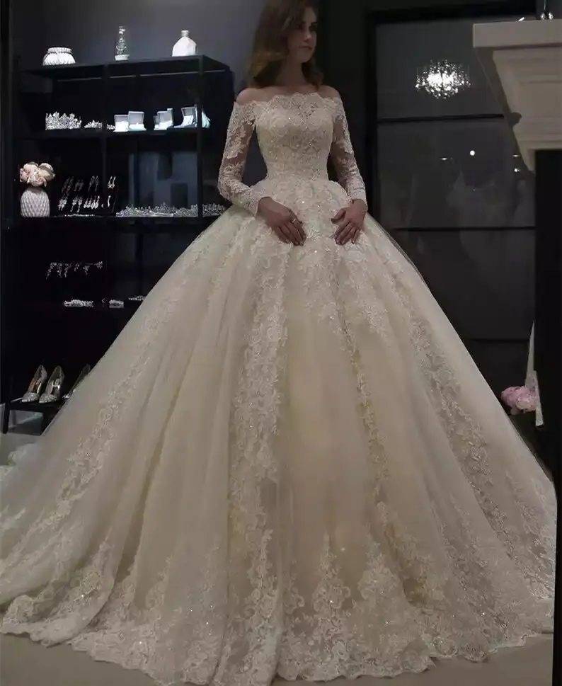 2020 Design Off The Shoulder Neckline Long Sleeve Luxury Diamonds Beaded Lace Appliqued Wedding Dress Bridal Gown Pictures