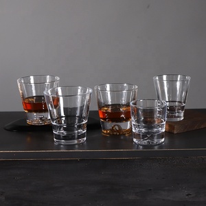 10Oz <span class=keywords><strong>V</strong></span> Hình Dạng Pub Câu Lạc Bộ Barware Tinh Thần Whiskey <span class=keywords><strong>Cup</strong></span> Cocktail Rượu Vang Thủy Tinh Soda Đồ Uống <span class=keywords><strong>Whisky</strong></span> Tumbler <span class=keywords><strong>V</strong></span>ới Dưới Tảng Băng - Product Image 3