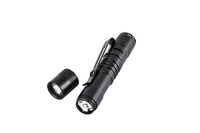 Lampe de poche de poche portable avec clip pour stylo, corps en aluminium, alimentée par piles sèches AAA, petite taille, lampe torche portative pour les urgences