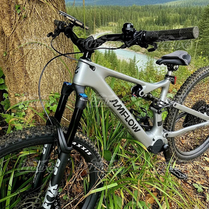 Bicicleta Eléctrica de Montaña Amflow <span class=keywords><strong>PL</strong></span> Carbon 800Wh de Largo Alcance Todoterreno con Batería de Litio de 12 Velocidades y Pantalla Táctil OLED - Product Image 2