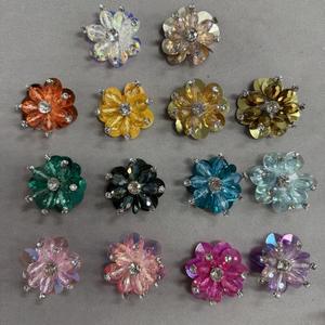 ZSY Hochzeitskleider Aufnähbare Kristall-Pailletten-Perlen Spitzenblume Handgefertigte Strasssteine 3D-Applikation für Abendkleider - Product Image 1