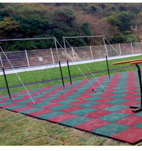 Tapis de <span class=keywords><strong>sol</strong></span> de <span class=keywords><strong>gym</strong></span> en caoutchouc texturé grand format, emboîtable, pour protection des sols, aire de jeux extérieure, antidérapant EPDM, vente en gros - Product Image 5