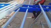 Panneaux de clôture de jardin en acier revêtu de PVC en gros, montage facile, clôture en acier zingué de 1,8 m de hauteur pour villa, école, cour extérieure