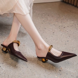 Sandales à talon épais en métal pointu style français pour femme, nouvelle collection printemps 2025, élégantes, à bout fermé, pour l'extérieur - Product Image 2