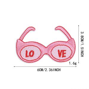 Mignon fer sur/auto autocollant broderie <span class=keywords><strong>rose</strong></span> Valentine lunettes <span class=keywords><strong>de</strong></span> soleil ours château soutien-gorge Roadster Ballet fille patchs pour la décoration - Product Image 4