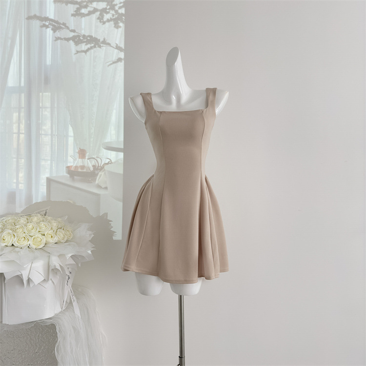 Modello corto color cannella