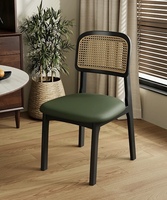 Chaise de salle à manger contemporaine avec dossier en rotin et coussin en cuir, mobilier de haute qualité pour la maison et les restaurants