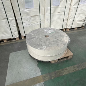 Rouleau de fonds de gobelets en papier de haute qualité, laminé C2S PE, imperméable, impression et diamètre personnalisés, pour la matière première des fonds de gobelets en papier - Product Image 1