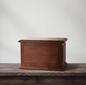 Özelleştirilebilir Fabrika Satışları Ceviz Ağacı Evcil Hayvan Anıt Urnleri Amerikan Tarzı Ahşap Evcil Hayvan Urn'u El Yapımı Dekoratif Urnlar - Product Image 2