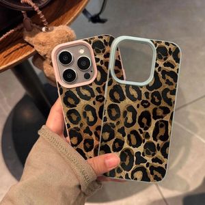 Elegante Custodia per iPhone con Stampa Leopardata Marrone Adatta per iPhone 17 16 15 Pro Max Cover Posteriore in Ecopelle per Donne - Product Image 2