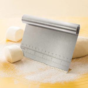 JHY Offre Spéciale Outils de Cuisson : Coupe-Pâte en Acier Inoxydable, Grattoir à Pâtisserie, Coupe-Pâte à Pizza avec Échelle de Mesure - Product Image 3