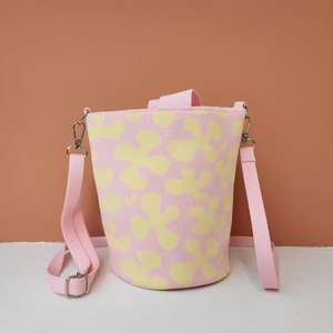 Sacs seau tendance 2025 de créateurs chinois, sacs à main mode <span class=keywords><strong>femme</strong></span> en polyester, capacité 3L+, produits en gros - Product Image 1