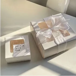 Elegante creme estilo papel caixa para piquenique alimentos embalagens clara e visível PET material pizza cookie caixa seda fita