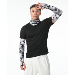 Custodie personalizzabili stampate <span class=keywords><strong>per</strong></span> ciclismo maniche <span class=keywords><strong>per</strong></span> ghiaccio senza cuciture <span class=keywords><strong>per</strong></span> protezione solare UPF50 <span class=keywords><strong>accessori</strong></span> <span class=keywords><strong>per</strong></span> sport all'aria aperta Unisex - Product Image 2