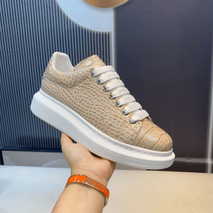 Zapatillas deportivas casuales Alexander 2026 de moda con parte superior marrón con relieve de escamas de pez prensadas en caliente, suela gruesa Mc que aumenta la altura, modelo Queen - Product Image 2