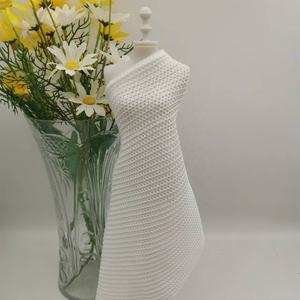 Primavera/Verano Nuevo diseño Blanco 100% Poliéster 230GSM Tejido de ganchillo de <span class=keywords><strong>punto</strong></span> con buena transpirabilidad - Product Image 5