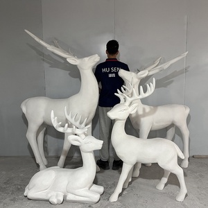Escultura Decorativa em Fibra de Vidro com Acabamento em Arenito, Formato de Cervo, Feita à Mão, Impermeável, para Ambientes Internos e Externos - Product Image 2
