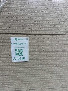 <span class=keywords><strong>Tablero</strong></span> <span class=keywords><strong>OSB</strong></span> blanco <span class=keywords><strong>de</strong></span> 15mm <span class=keywords><strong>de</strong></span> espesor para gabinetes <span class=keywords><strong>de</strong></span> cocina Panel <span class=keywords><strong>de</strong></span> espuma SIPS <span class=keywords><strong>de</strong></span> madera <span class=keywords><strong>de</strong></span> pino terminado Chips grandes hechos por <span class=keywords><strong>OSB</strong></span> - Product Image 3