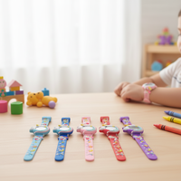 Nouvelle montre en quartz de luxe Licorne bleu-rose-violet avec bracelet en silicone, cadran à aiguilles de 31 mm affichant des personnages de dessins animés lumineux pour enfants