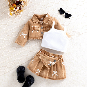 <span class=keywords><strong>Conjunto</strong></span> de Ropa para Niñas 2026, 3 Piezas, <span class=keywords><strong>Chaqueta</strong></span> Vaquera Estampada de Manga Larga con <span class=keywords><strong>Falda</strong></span> Corta - Product Image 3