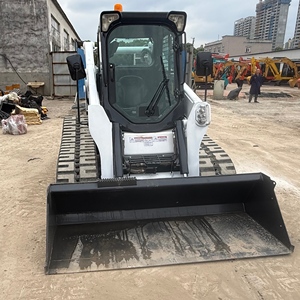 Chargeuse sur pneus Bobcat T770 d'occasion, 4 tonnes, sur chenilles en caoutchouc, en stock, pour le défrichement des terres agricoles - Product Image 3