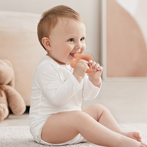 Banby Adorable Pingouin Nouveau compagnon de bain pour bébé de 0 à 24 mois Jouet en caoutchouc naturel mignon et doux Unisexe - Product Image 6