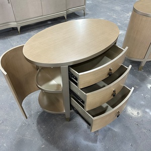 Comodino Moderno di Lusso in Rovere con Spazio Contenitivo, Realizzato a Mano in Legno Massello, Tavolino Intelligente per Camera da Letto, per Casa e Hotel: Il Sogno che Diventa Reale - Product Image 3