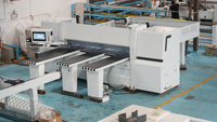 Sierra de viga CNC de precisión MINGAN MA-KH828 con brazo robótico de doble dedo, centro de corte de madera de alta resistencia