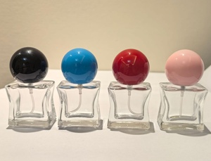 Diseño personalizado botella <span class=keywords><strong>de</strong></span> perfume árabe serigrafía multicolor redondo Cap15ml botella <span class=keywords><strong>de</strong></span> perfume <span class=keywords><strong>de</strong></span> vidrio con pulverizador <span class=keywords><strong>de</strong></span> bomba - Product Image 3